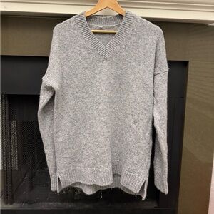 Muji Yak and Wool Blend Light Gray V-Neck Women’s Sweater